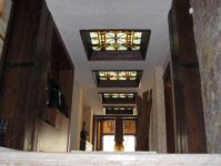 В магазинах и офисах